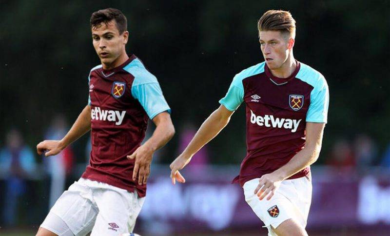 切尔西夺四 切尔西夺四